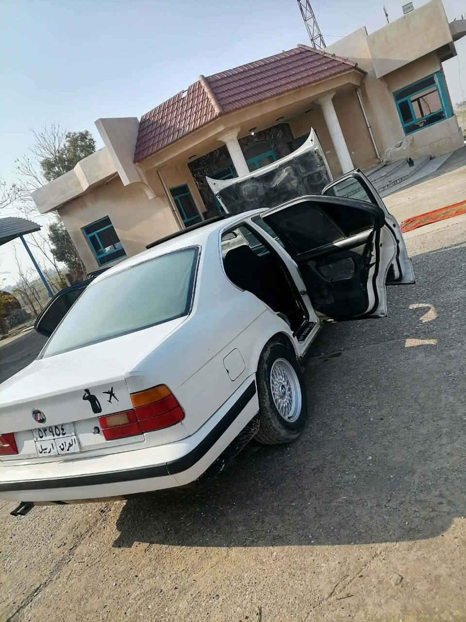 بي ام 525 للبيع مصبوغة حزام محرك كبس سلايت جام كهربائيّ رقم اربيل شرط التحويل كير عادي صدر امي وخلفي جديد تايرات جديد سيارة جاهزة 

***********
