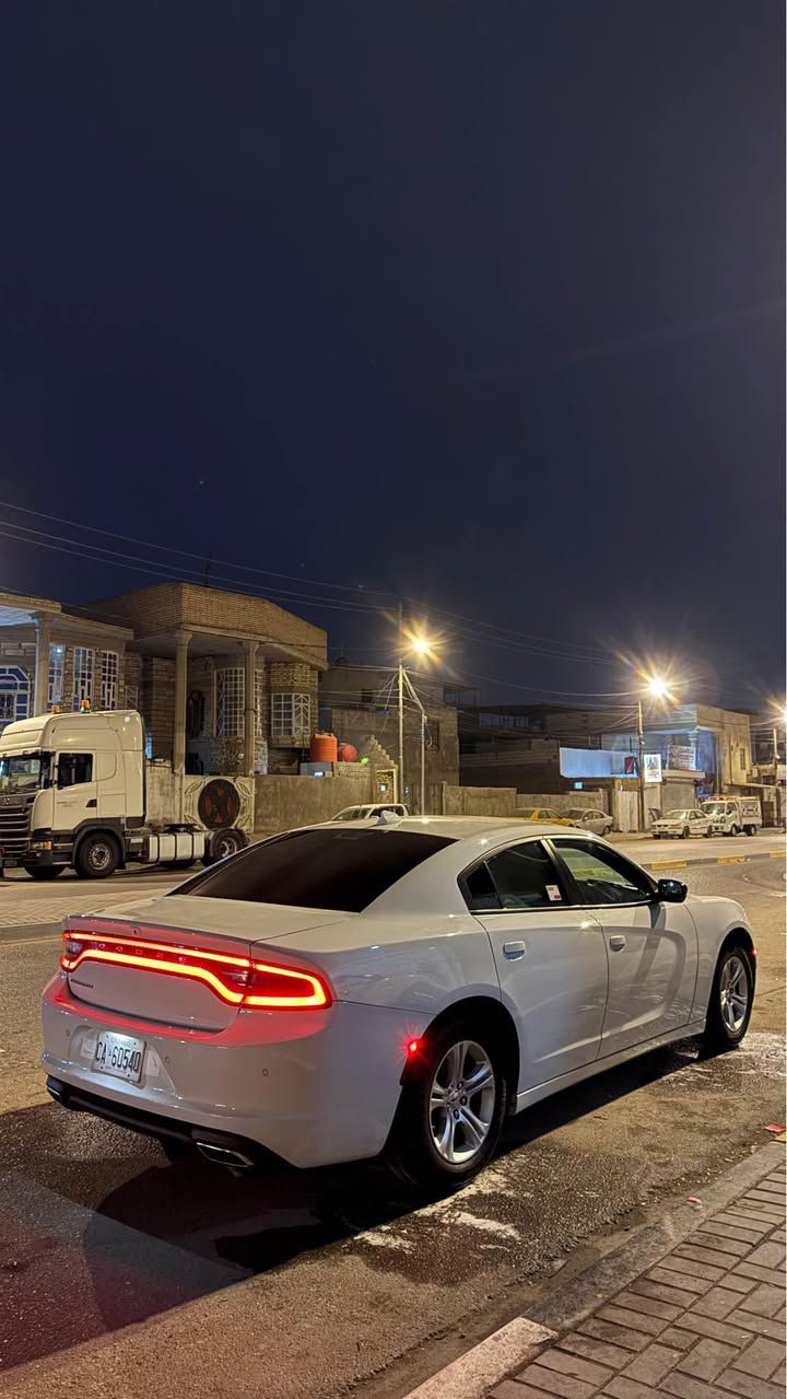 سلام عليكم جارجر 2023 وراد امريكي رقم بصره السياره بيه بنيد مبدل اصلي وجاملغ ربع منه صبغ 
السياره جديده وجاهزه ماناقصهه برغي
الداخل احمر بعدهه بريحه الشركه
العنوان بصره قبله السعر 245 وبيه مجال 
*********** البصرة, العراق
