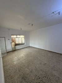 للإيجار • حي محاربين • غرفة نوم كبيرة