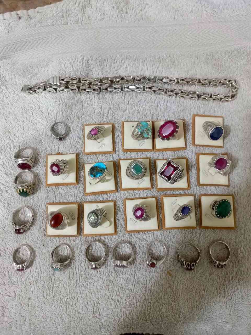 السلام عليكم محابس وزنجيل فضه للبيع سعر لغرام 5000 نهايته للاستفسار الاتصال او خاص


**إذا كنت صاحب هذا الإعلان وتريد حذفه لأي سبب، رجاءا أرسل رسالة إلى الدعم الفني**