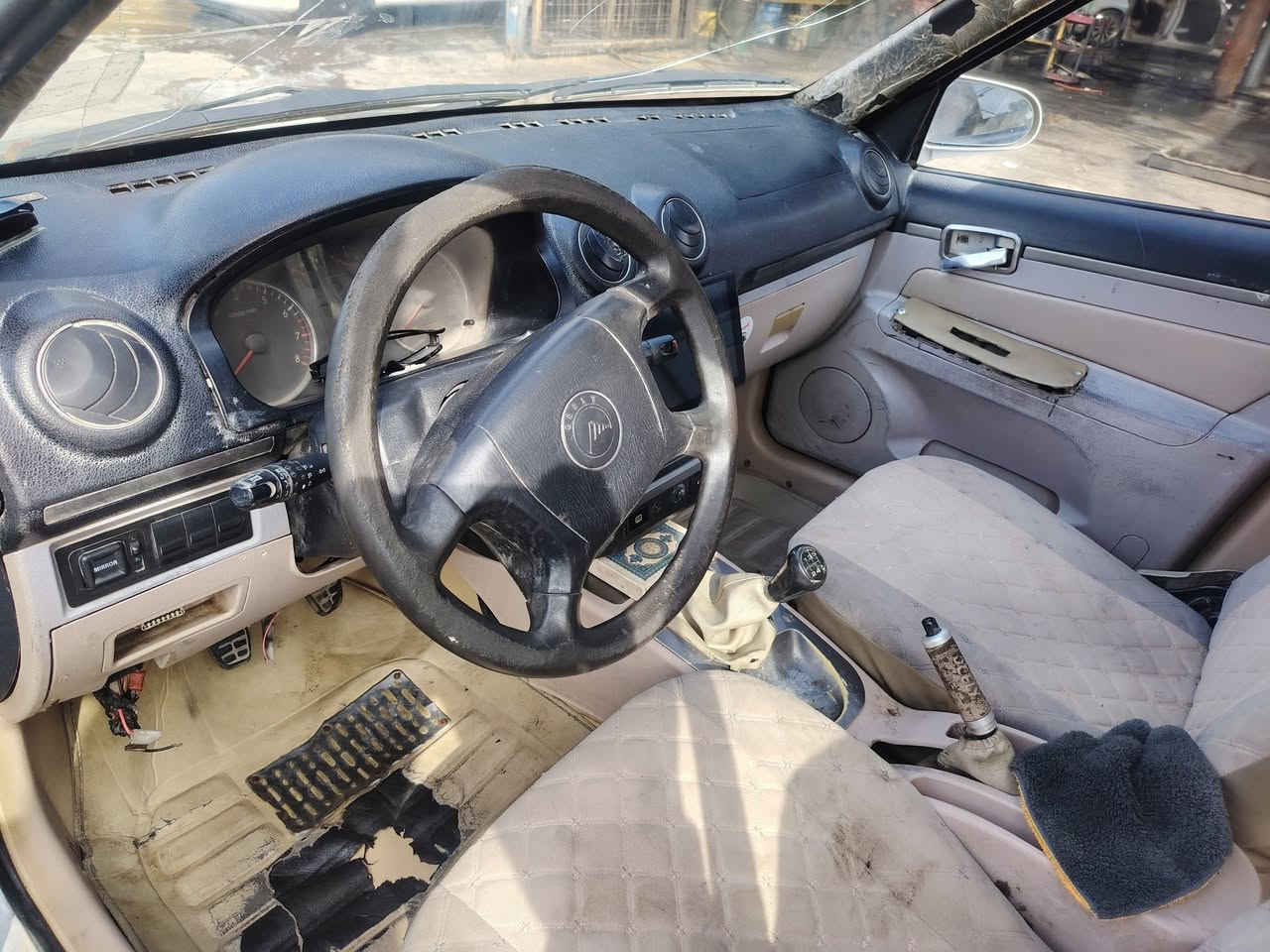 سي كي للبيع رقم قادسيه مداور ثاني يوم وكاله بسمي مكينه وكير خير َن الله كهربايات كامله حداديه جديده 25 وبيها مجال قليل ***********
