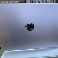 آيباد ٩ • ٢٥٦ • نضيف