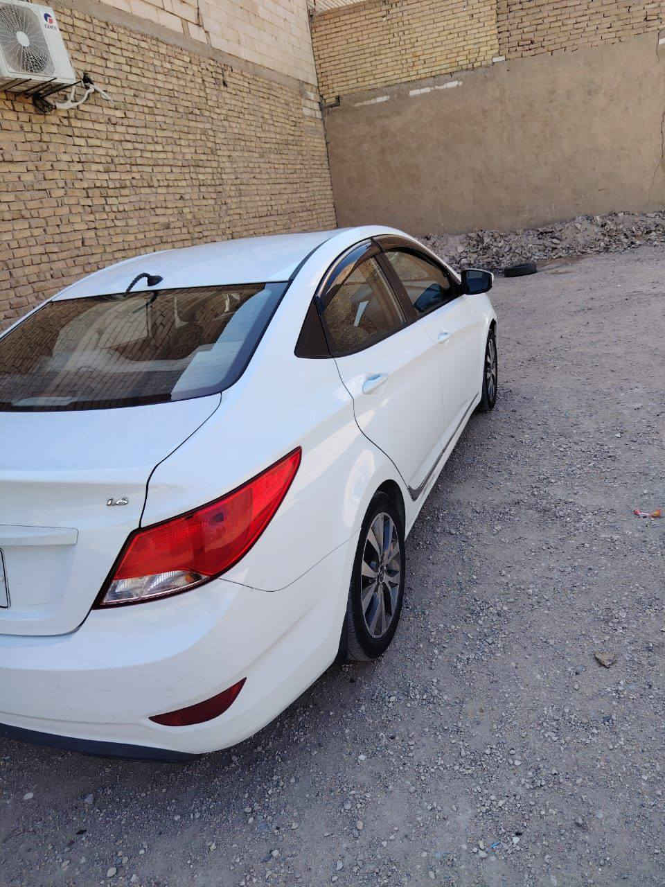 سلام عليكم للبيع اكسنت مديل٢٠١٧ خليجي تحويل ثاني يوم سياره بارد فقط بل جاملغ الخلفي  كفاله عامه سياره جاهزه للخير وجديده كلش كهربائيات كله شغاله مكينه وكير شرط كفاله عامه تصل ***********
