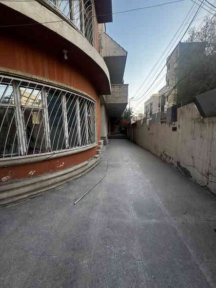 #أعـلان_أيـجـار 

دار لـلأيـجـار #الـكـرادة ، مـسـاحـة 300 مـتـر   

 📍الـعـنـوان : الكـرادة هويدي قرب شارع العطار 

 يحتوي على 4 غرف وحمامات و صـالات و  مـطـبـخ و كـراج                

◾نقدم لك خدمات عقارية متكاملة  :

▪️نجد لك عقار يلبي كل احتياجاتك .
▪️نأجر عقارك باسرع وقت ممكن .
▪️نقدم لك موقع عقاري متكامل ( إيجارات الكرادة ) .

◾تابع صفحاتنا لتصلك كل عروضنا الجديدة .

✨ اختار الصح .. وخليك ويا #إيجارات_الكرادة ✨ 

◾للطلب و الاستفسار تواصلو معنا عبر الارقام الاتية :

⬅️ *********** يوجد واتس 📞  مهندس أسامة 
⬅️  ***********  يوجد واتس 📞  مهندس عمر 

#عقارات_بغداد #عقارات_الجادرية #عقارات_المنصور #عقارات_اليرموك #عقارات_الكرادة #عقارات_العرصات
#مجمعات_سكنية
