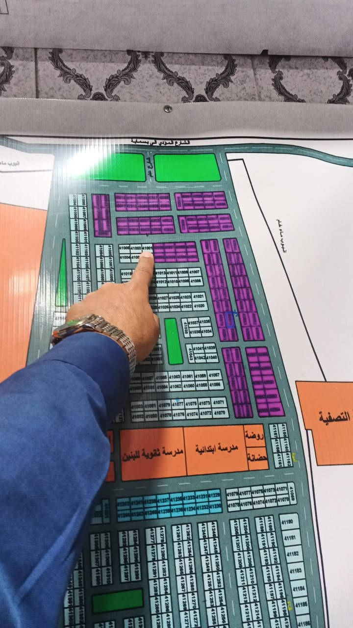 السلام عليك يتوفر لدينا كافه العروض وبمساحات مختلفه 100و200و300لللتصال***********//***********
