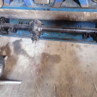 اكسن البيع سعره ١٠٠ وبي مجال 07741243619