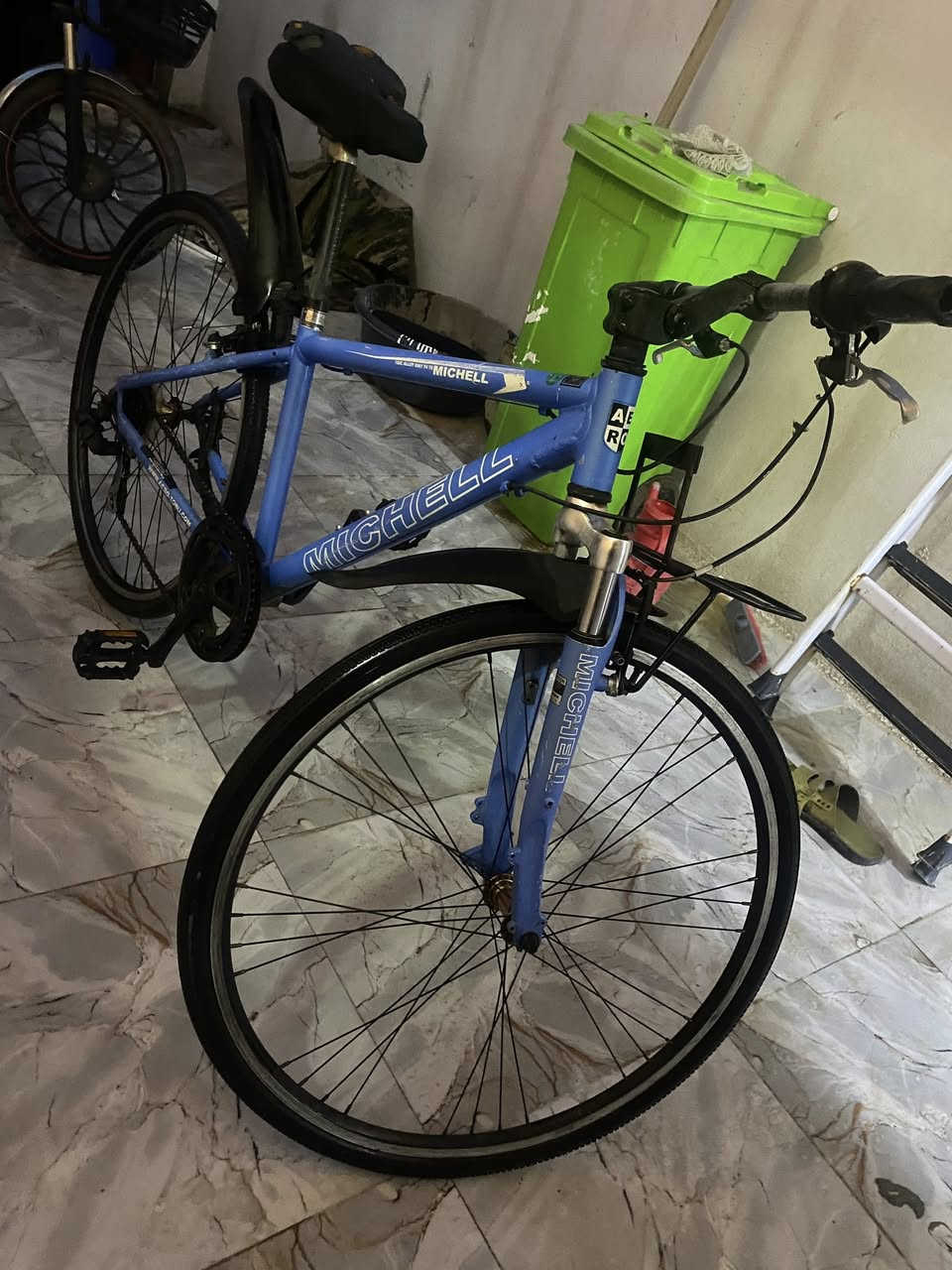 🚲 دراجة للبيع

دراجة بحالة جيدة جداً، نظيفة وما بيها أي عطل وجاهزة للاستخدام
.

📍 المكان: الموصل  
💰 السعر: 160 ألف قابل للنقاش

للتواصل مراسلة خاص.  
الصور مرفقة 👇


**إذا كنت صاحب هذا الإعلان وتريد حذفه لأي سبب، رجاءا أرسل رسالة إلى الدعم الفني**