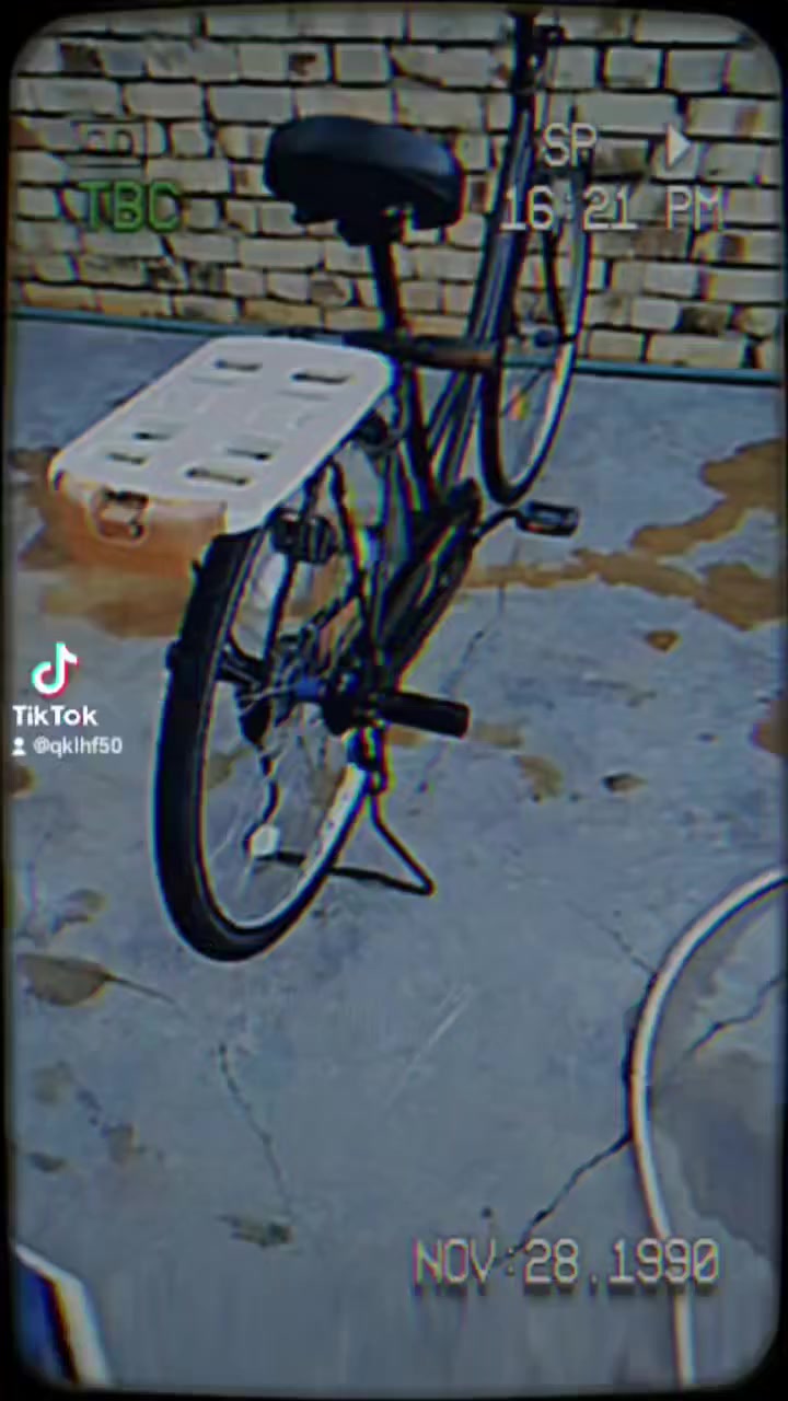 السلام عليكم شباب بيسكل للبيع  بيسكل نضيف فول نضافه والسعر خاص 🫵🏿↗️


**إذا كنت صاحب هذا الإعلان وتريد حذفه لأي سبب، رجاءا أرسل رسالة إلى الدعم الفني**