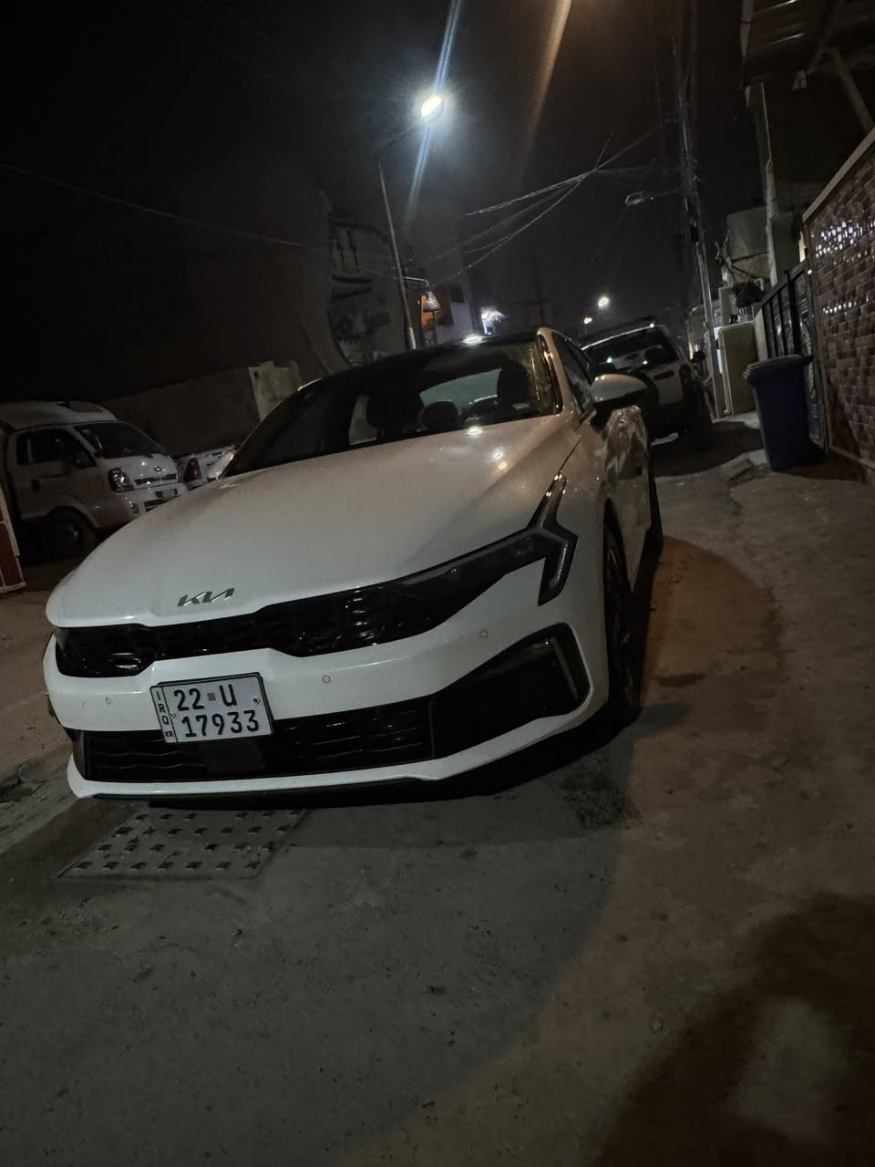 السلام عليكم k5 2026 فول vip ماكو من عدهة هاي النسخة فول للأخير محرك 2500 سمارت خزن وضعيات تدفئة تبريد الكشنات الداخل لون مشمشي سياره خليجية ماشيه 7000كيلو  السياره بحالة الزيرو رقمه أربيل هاي السياره ماموجود من عدهة بل سوك حاليا السياره سعر270 وبيه مجال عنوان السياره بغداد  لاتصال على هذا الرقم *********** وبيكم خير وتدللون
