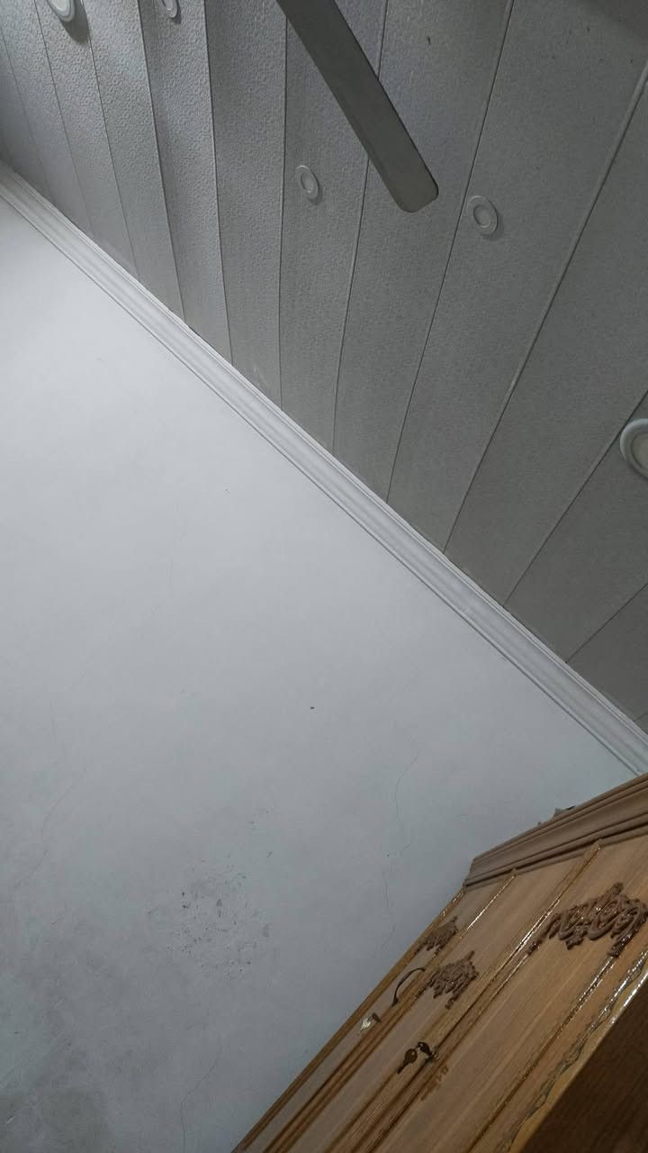 بيت طابو صرف ركن المسيب منطقة الحامية  بمساحة ١٦٥تقريبا قريب من الشارع العام والمركز الصحي والمدارس  يحتوي على طابقين الطابق الثاني هيكل غرفتين ومنور وسطح وصحيات والطابق الارضي غرفتين وهول واستقبال ومطبخ وصحيات داخلية وخارجيه ومنور ومخزن خارج البيت مجاور الطرمه يرهم محل بسيط او كمشروع سعر البيت قفل ٩٠مليون للاستفسار مراسلة الخاص او الاتصال على الرقم ‏‪***********‬‏
