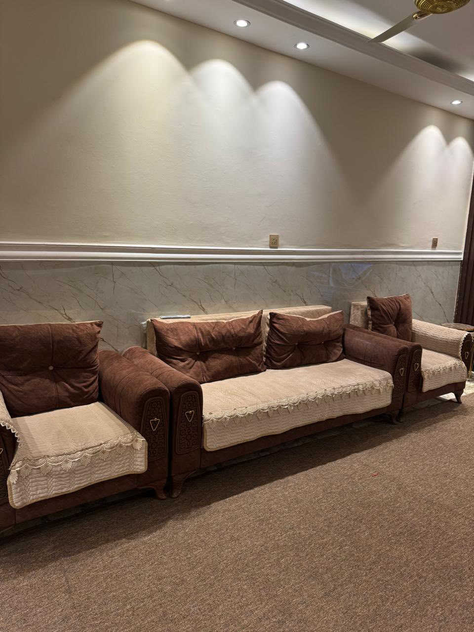 تخم وبردات واجهزة رياضية للبيع
المكان دورة ابو دشير قرب مدرسة النهرين ((سابقاً يوم العظيم))
للإستفسار اتصال على الرقم 
📞 ***********
