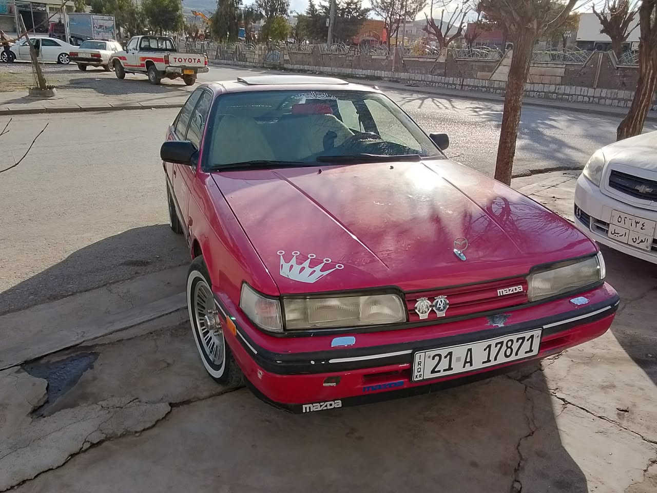 سەرەتا بەناوی خوای گەورە شتی لۆکم بۆ هیناوان مازدا٨بەخ١٩٩١ تبەرید❄️لەسەر سلوف ماشەڵا لە ماڵی هەموو لایەک
گێڕ عادی گیرو مەکینە بەشەرتی ١٠ فیتەر تەقەو رەقەی بە شەرت
 چوار جام کارەبا ئاوینە کارەبا سڵایدە سەیارەکە
چوار ویلو تایەی تازەی لە ژیرایە
کامل جوانکاریو کامل مەسرەفە 
دەعمو لیدراوی بە شەرت سەیارەکە هەیکەلی زۆر جوانو رێکو پیکە رزیوی بە گیانیەوەوە نیە
کارەبایو گیچو هەموو شتیکی ئیش ئەکات
بەرگە درگاکانی زۆر جوانە 
سعری ٤٤$مەعامەلە 
***********
