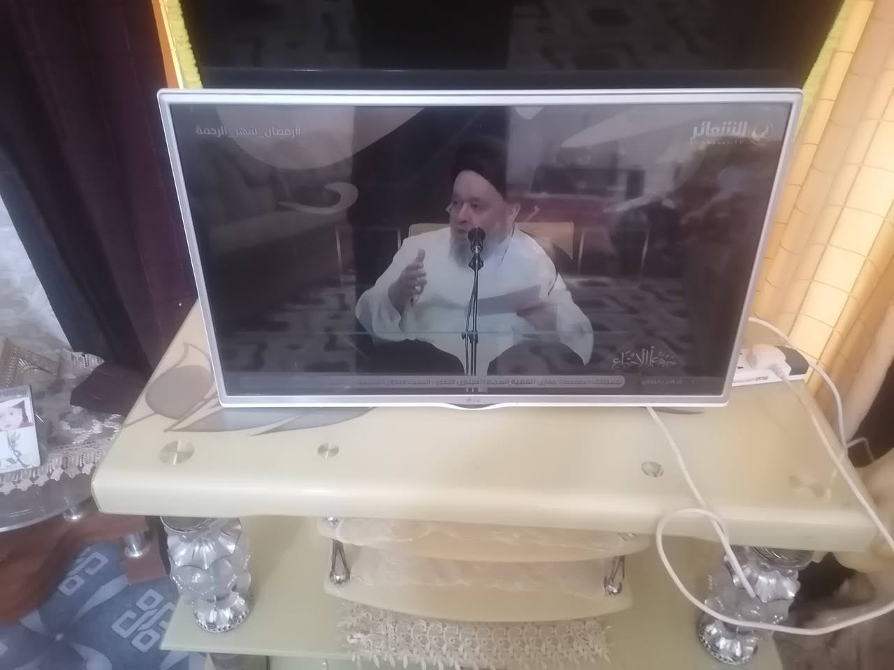 سلام عليكم
للبيع شاشه الجي ٣٢ ام ستلايت بس بيه خط اوموضوح بلصوره ٥٠ قفل الديوانية ناحية السنيه الاتصال على الرقم ***********
