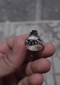 السلام عليكم بعض الصور مقربة قياس الحجرره 1.5 سم من التحف اصيله اصيله مشگول ملاكط مكان السماوه توصيل موجود ***********
