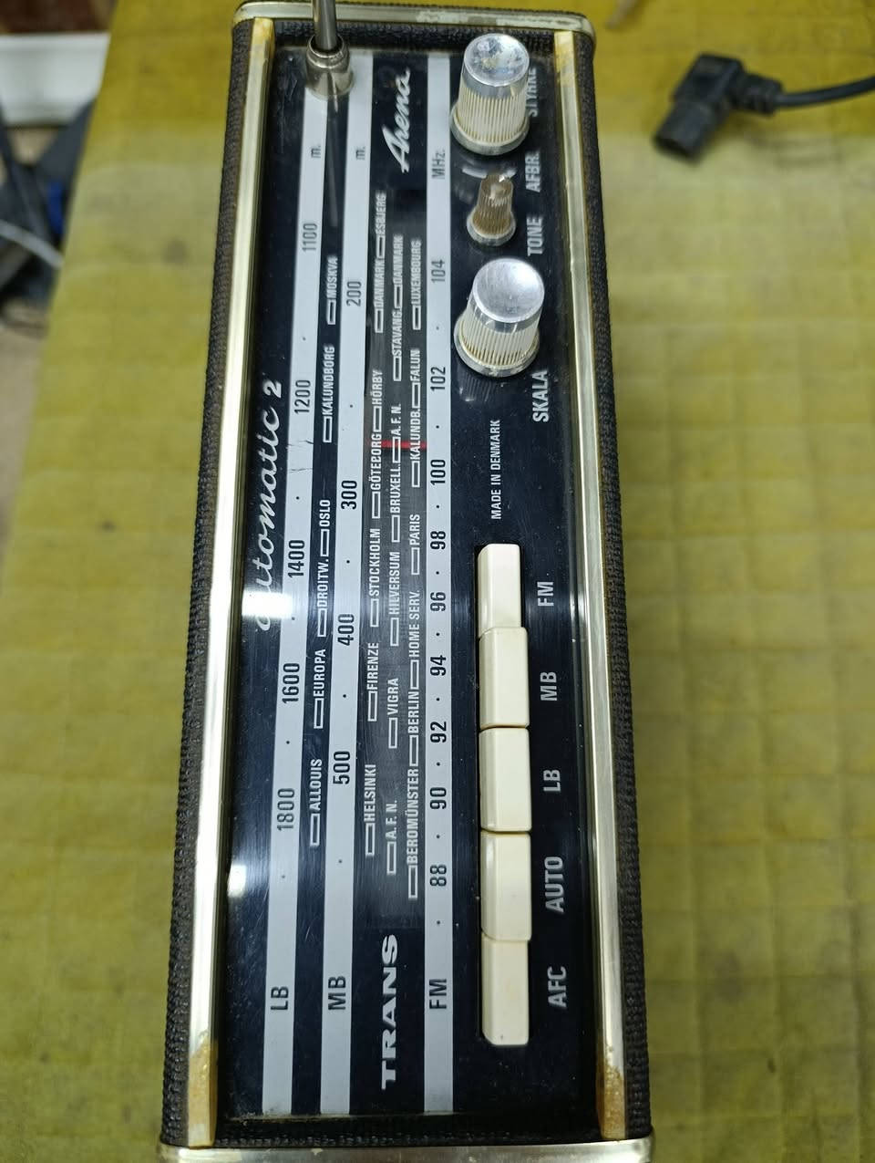 السلام عليكم متاح راديو دنماركي انتاج 1967الجهاز نظيف جدا وضع شركة السعر 50الف مكاني موصل يوجد توصيل


**إذا كنت صاحب هذا الإعلان وتريد حذفه لأي سبب، رجاءا أرسل رسالة إلى الدعم الفني**