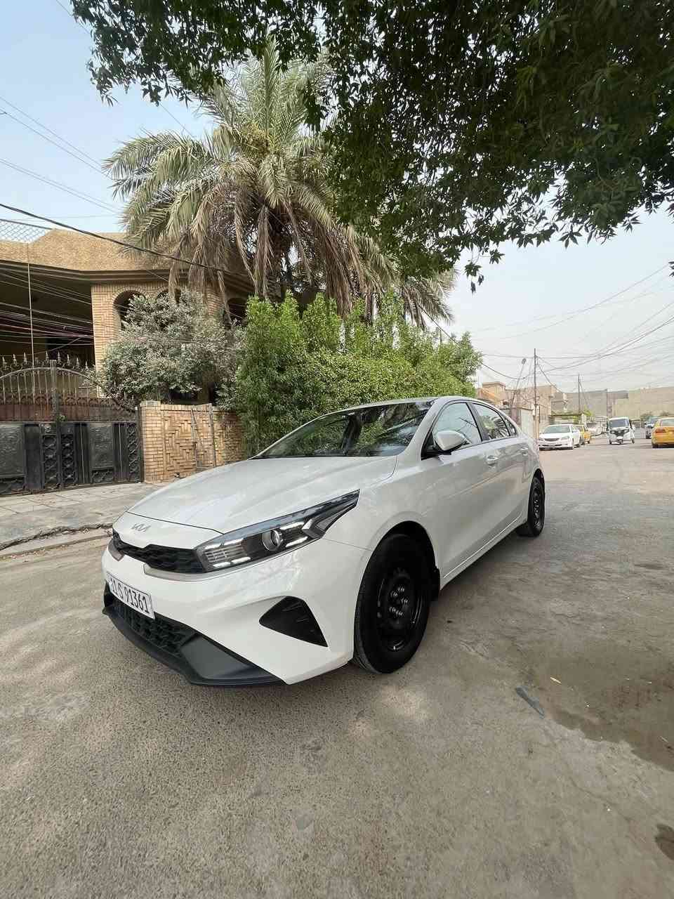 كيا سيراتو 2022مكينة1600مواصفات عادي مكفولة من الصبغ ولضربة ماشية 53 السعر 160
***********
