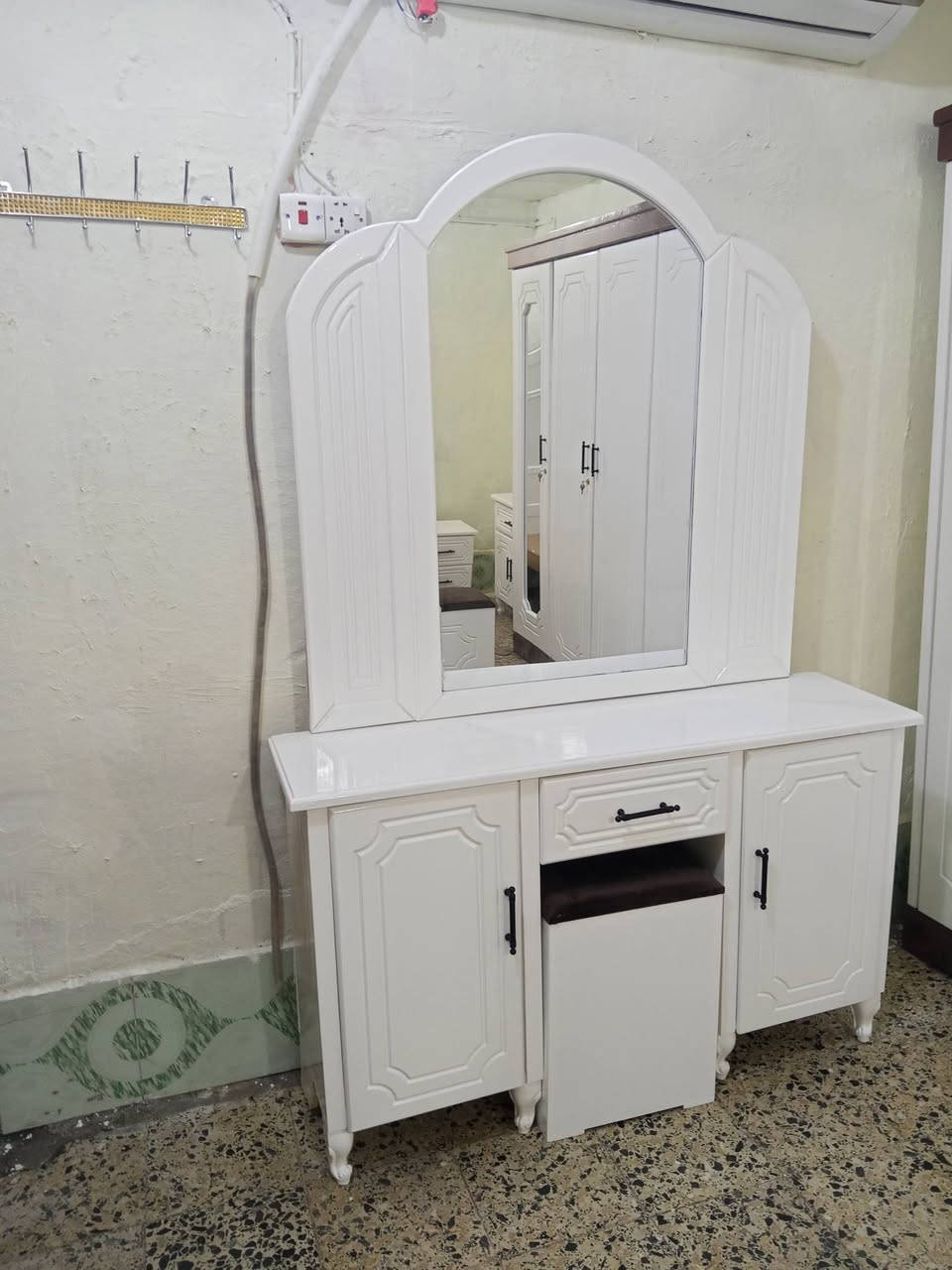 حسب طلب الزبون 
معمل نجارة الموسوي يقدم لكم كل ماهوا جديد واباسعار تنافسية 
الكنتور بلوك بورد ١٨
الكومديات بلوك بورد ١٨
ميز مراية بلوك بورد ١٨
الشد والتوصيل مجاني داخل الناصرية 
🔥  اصباغ حرارية  🔥


**إذا كنت صاحب هذا الإعلان وتريد حذفه لأي سبب، رجاءا أرسل رسالة إلى الدعم الفني**