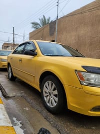 سوناته ٢٠١٠ • محرك ٢٤٠٠ • تبديل الباب الخلفي