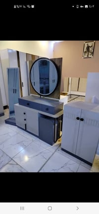 غرفه تركي ضخمه  بعدها بلكارتون ممفتوحه  ١٠ قطع اناره وسرير قلاب  لسعر ...