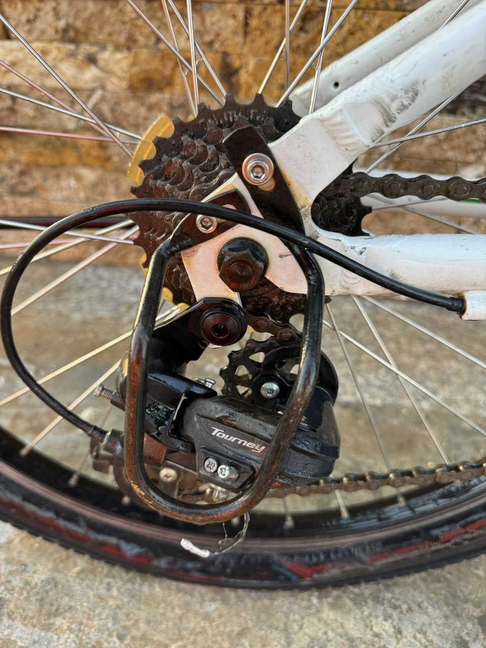 السلام عليكم
بايك جبلي ماركة جيوس الايطالي حجم 24 
نظافة فول الفول 
 
 سعر 150 الف ويتوفر توصيل 
مكاني بابل — ***********
