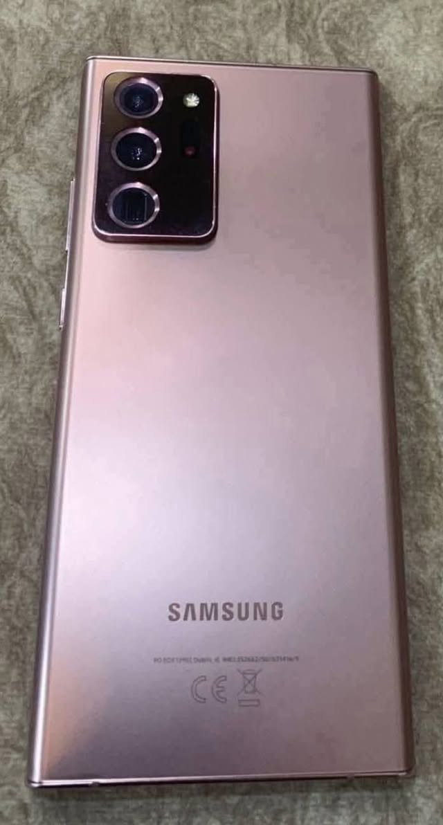 سامسونك نوت 20الترا 
جهاز بلادي نضافه فول 

فقط مبدل ظهر

جهاز كله بلادي 📱

دبل خط📱

ذاكره 256💾

السعر 357💵

هاتف📞 ***********
