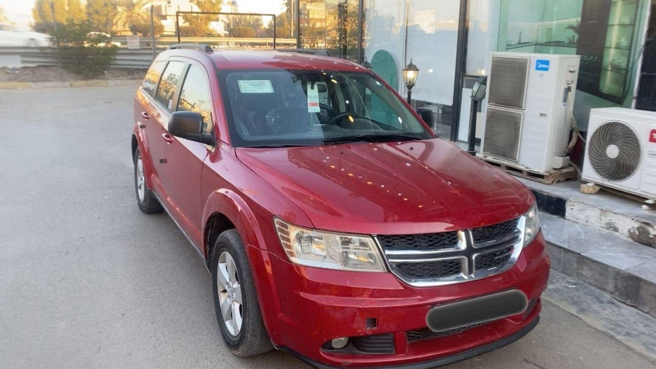 السلام عليكم
دوج جورني 
موديل 17
4 سلندر
2400 
 السياره جديد
رقمها سليمانيه التحديث الجديد
تحويل مباشر
جاهزة من محرك كير كهربائيات مابيها  نقص السياره جديده
 حادثه جاملغ وشويه بل بنيد بس بدون دواخل
 موصفاته بصمه تحكم ستيرن مثبت سرعه ثلاث قطه تبريد منفصل دخول ذكي الأبواب أناره داخليه شاشه زغيره 7راكب  السياره هواي مواصفات بيه
السياره احلا من الصور بهواي جديده كارتون
 سعره 135
 الرقم :‏‪0773 644 7382‬‏
مكان السياره بغداد
