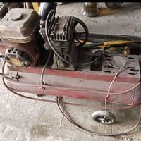 كمبريسر للبيع التاروسه ألماني  الحجم 100لتر  بغداد مدينه الصدر حي طارق...