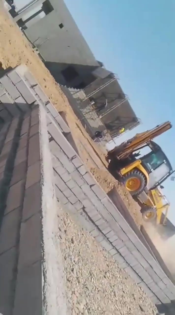 السلام عليكم يتوفر اليات شفل.وكلابه شفل زغير عندك ساس تعديل نقل نقاذ سبيس ماتتعب ويانه كلشي موجود لسفسار *********** العلم سمره الخزاميه ربيضه وحياكم الله

