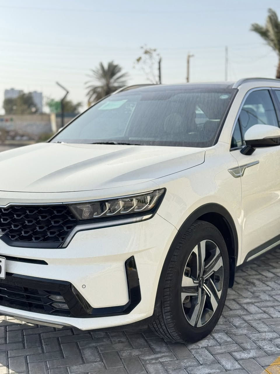 كيا  سورنتو  2022 خليجي فول مواصفات مغلفه PPF  مكفوله من صبغ وتبديل  فقط بيها مكانين بارد صغار كلش 

السياره فول

محرك 6 سلندر  
بانوراما 
كراسي كهرباء 
جنطة كهرباء
لايت 4عدسات 

ماشيه 47 الف كيلو 

السعر 284$$ورقه وبيها مجال بسيط للشراي

مكاني بغداد_حي الحسين قرب مطار بغداد الدولي 

للاستفسار اتصل 
***********
