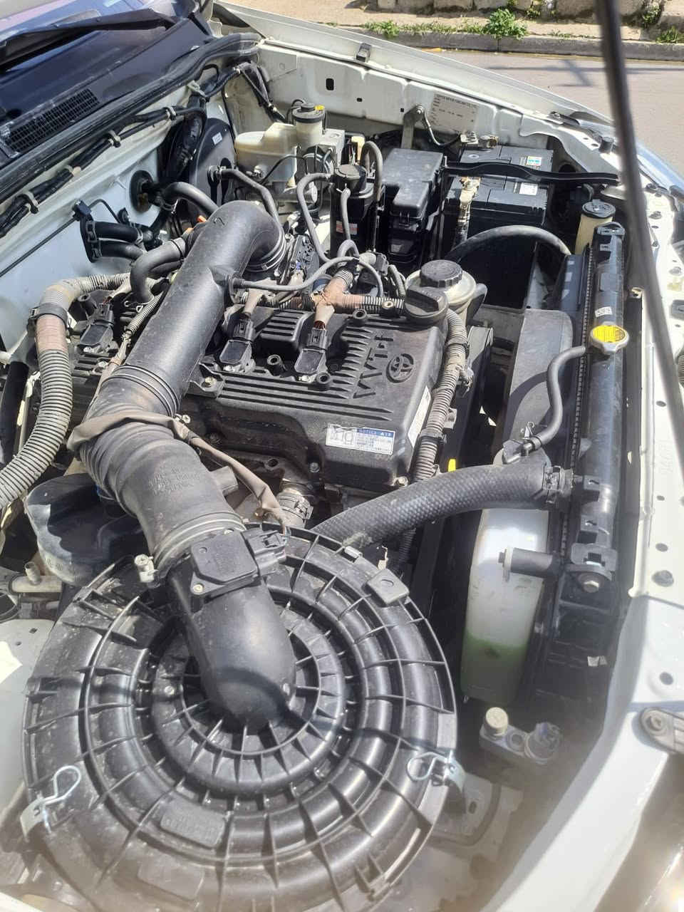 السلام عليكم
بيكم هايلوكس موديل 2014 فورويل 
 
امبدل بيها بونيد وجاملغ اليمين 

كير محرك شرط 

أوتوماتيك 

سنوية جديده تنتهي 2029

سياره ماشيه 316323  km 

سيارة نضيفه جدا وحييل حلوه احلى من الصور داخلها وخارجها كاعده ومرتبة
مكان السيارة موصل سعر السيارة 210$ 
للاتصال *********** بي وات ساب
