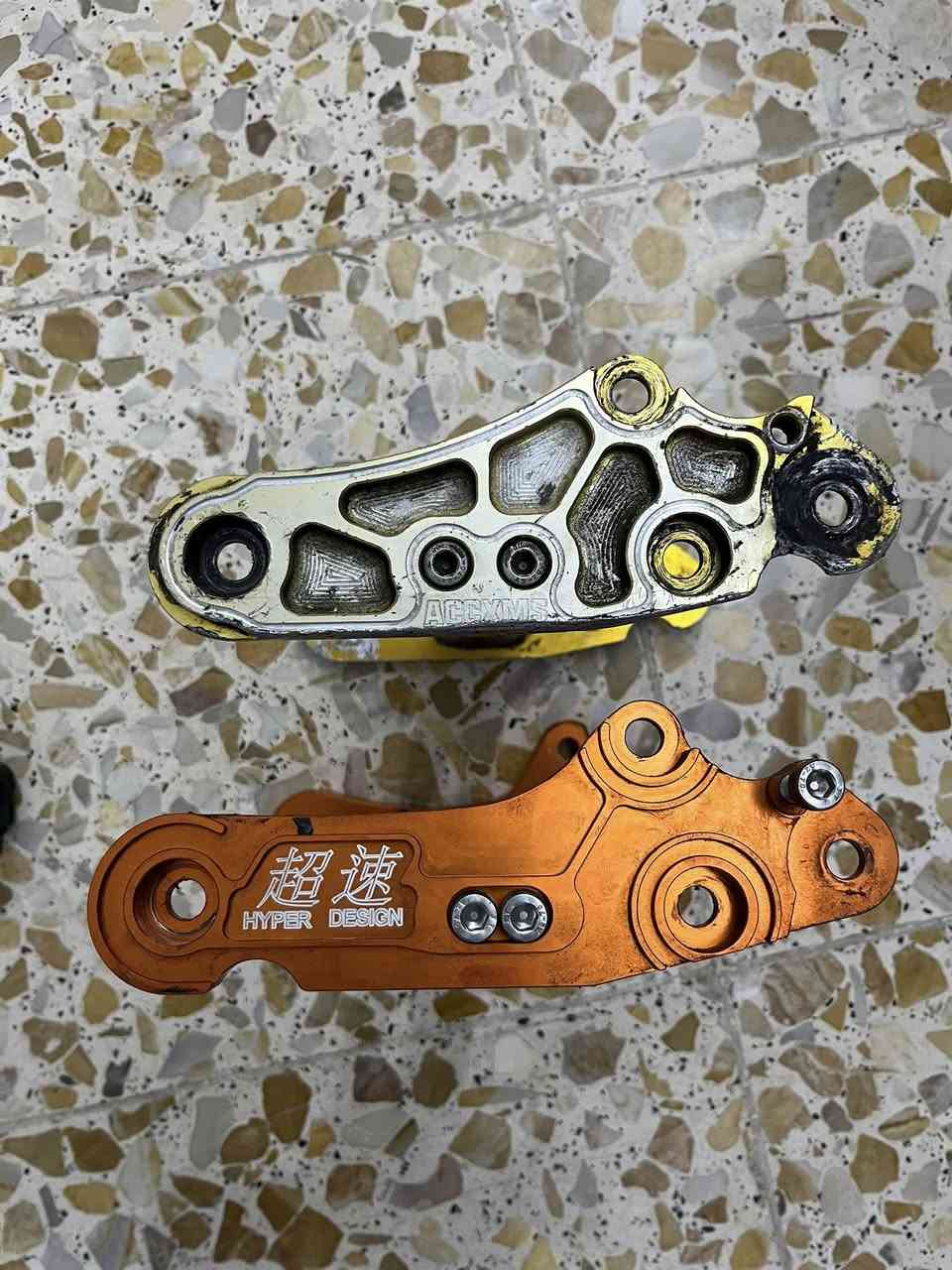 سلام عليكم غراض للبيع مال ماكس بس ماكس جميع الماكس 
مكاني مدينه الصدر 
رقمي ***********
وتساب ***********
اسعار خاص حبايب ❤️
