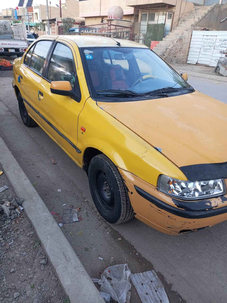 السلام عليكم سمند 2009 مصفره هيه وغرامات سنويه بسمي مكينه وكير جديده كهربائي كلها  شغاله تبريد ثلج تخم تايرات جديده باتري جديده بيها جاملغ امبدل مشط ستيرن عاطل السعر 27 وبيه مجال ***********
