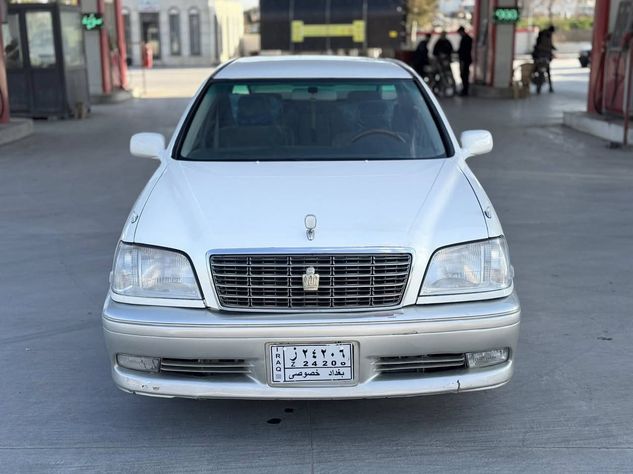 مەلیکە موس دیفۆڕ گەورە تاقانە٤٦گەڵا
خوار هەموو بازاڕ 
2001 
پەردە
کوشن کارەبا
سێ دوگمە
گێڕ و مەکینەی بەشەرت 
نموونەی جوانی 
بێ چاڵ 
سەقفوو شانی شوشەیی
تاقم پێش و دوای چرکەی تیا نیە 
سوکانی بۆشی تیا نیە زۆر خۆشە سوکانی 
سەقفی بۆیاخ نیە بەشەرت ✅
کەڤەر گۆڕاو نیە بەشەرت ✅
ژمارە شانسی بەشەرت✅
یەک پارچەی بۆیاخە 
سعری خوار هەموو بازڕ 
٤٦ گەڵا مەجال
*********** 
ئەدمینی دڵ ♥️
