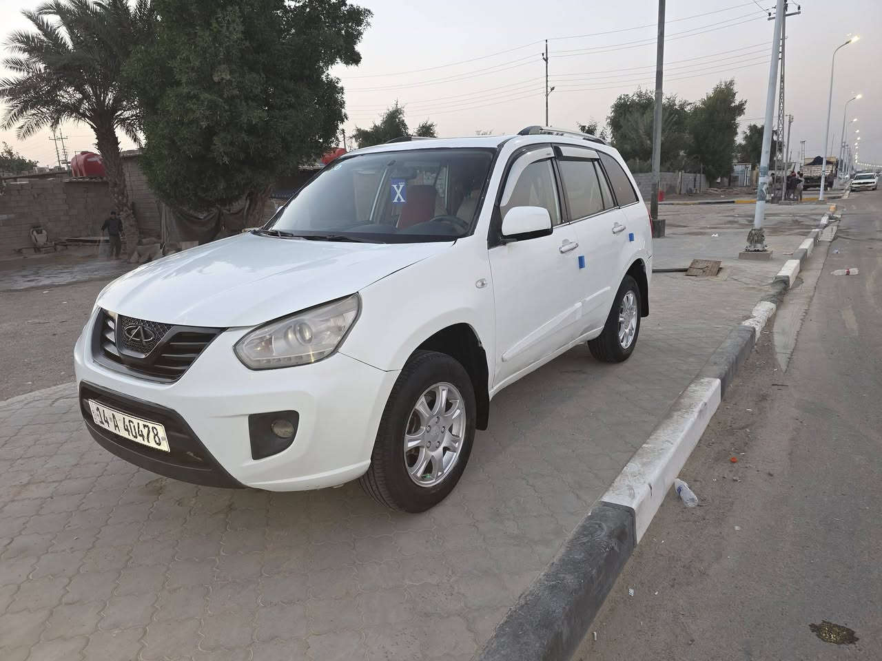 السلام عليكم تيكو البيع مديل١٣ رقم بصره الجديد السياره كفاله مكينه وكير ومابيه ضربه لاتبديل بيه صبغ جمالي  التبريد شغال حداديه تخم تاير جديد السياره احلا من الصور من كلشي جاهزه الايت زنون شاشه ايباد السعر ٤٨ الشراي يتصل البصره الزبير ***********
