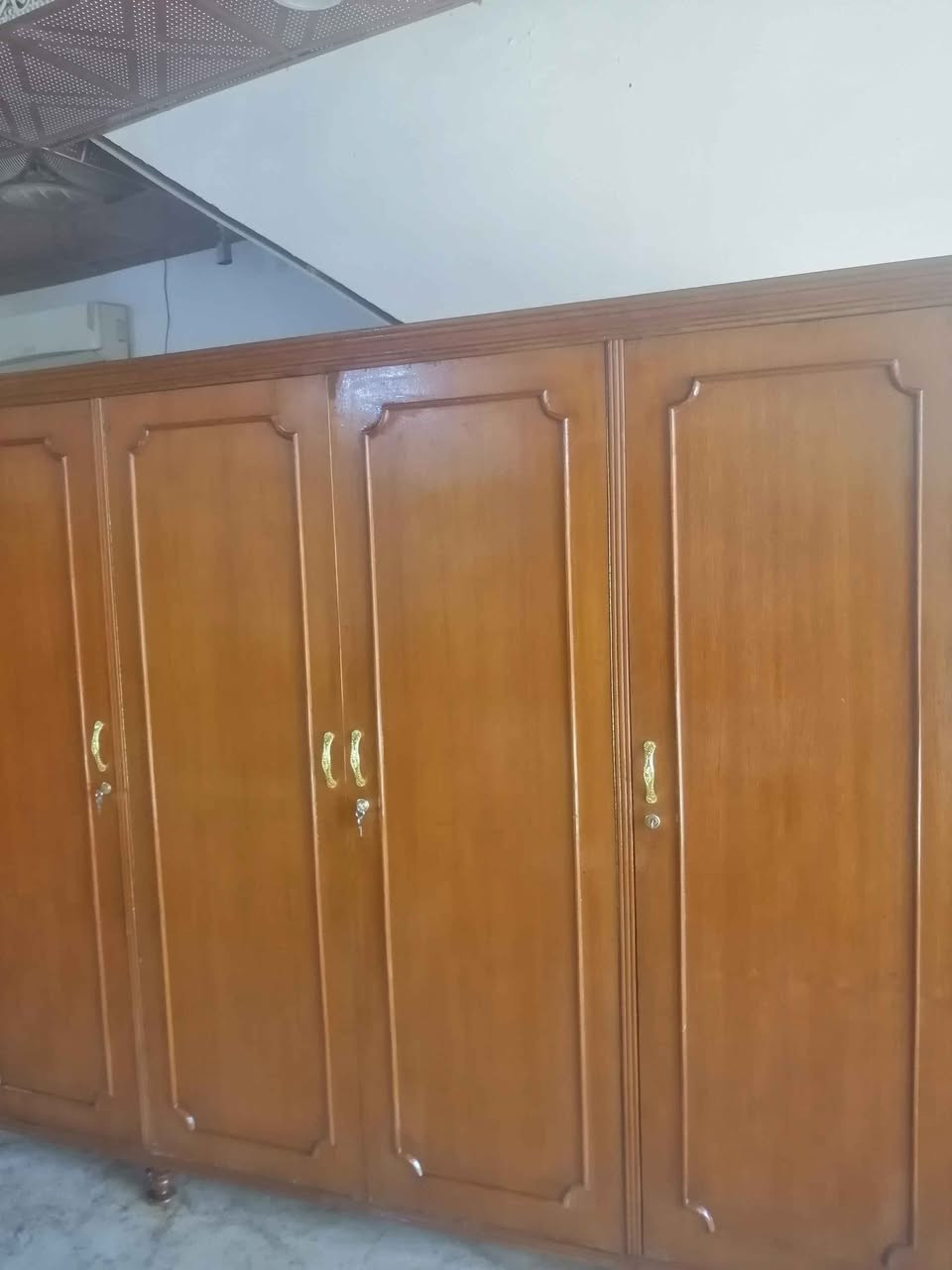 سلام عليكم من رخصة الادمن كنتور ابو اربعه صاج داخل وخارج ظهر جرجوبه برغي ارتفاع مترين مكانه كربلاء سعره ٢٥٠ قبلمه صاج برومي الاتصال على الرقم *********** *********** العنوان قريب شارع الحافظ عمود ١٣١ قرب دلالية الضياء كربلاء, العراق
