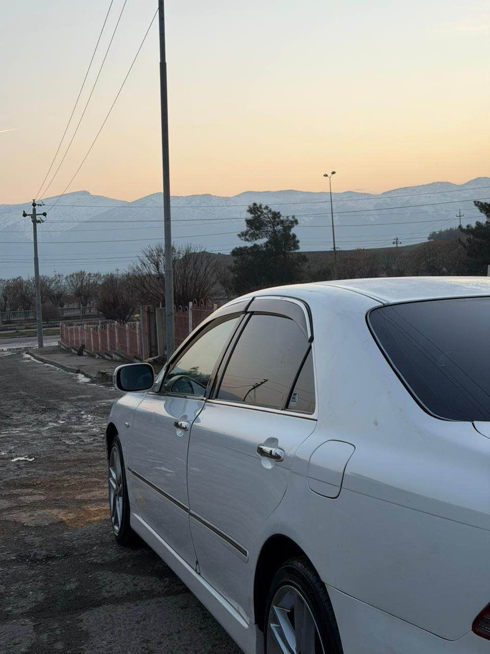 شاینەی ٢٠٠٥  ١٨٢
شاینەی بڕاوە
سێ دوگمە 
سەیارەکە کامل مەسرەف کراوە 
جامەکانی هەڵ گیراوە 
سێرڤس کراوە
چوار تایەو ویلی لۆکی لەسەرە سفر 
کارەبایەتی مەزبوت مەزبوت کراوە بەشەرت  
تەقەو ڕەقە بەشەرت زۆر توندو تۆڵە 
***********واتسئەپیشی لەسەرە Singapore
