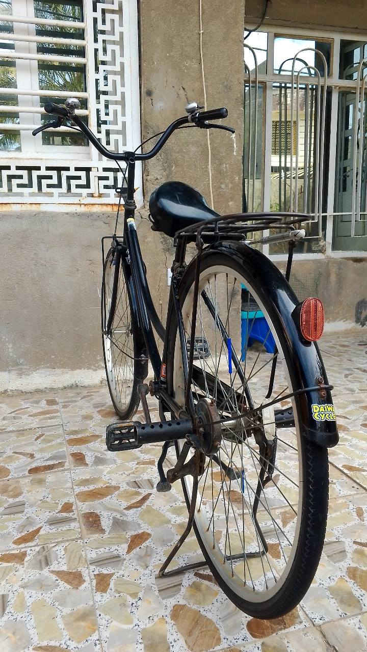 السلام عليكم بايسكل للبيع نضيف وكلشي شغالل السعر.. 100بي مجالل عنوان المحموديه حي موضفين


**إذا كنت صاحب هذا الإعلان وتريد حذفه لأي سبب، رجاءا أرسل رسالة إلى الدعم الفني**