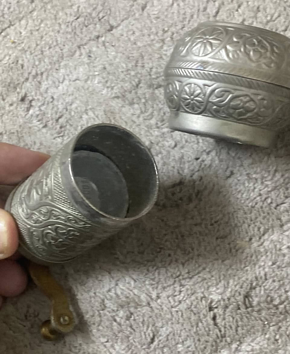 اغراض عنتيكات للبيع كلمن وسعرة


**إذا كنت صاحب هذا الإعلان وتريد حذفه لأي سبب، رجاءا أرسل رسالة إلى الدعم الفني**