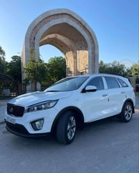 سورنتو 2016  وارد خليجي (سعر مناسب) 6 سلندر  ماشيه 130 7 راكب نظام ايك...