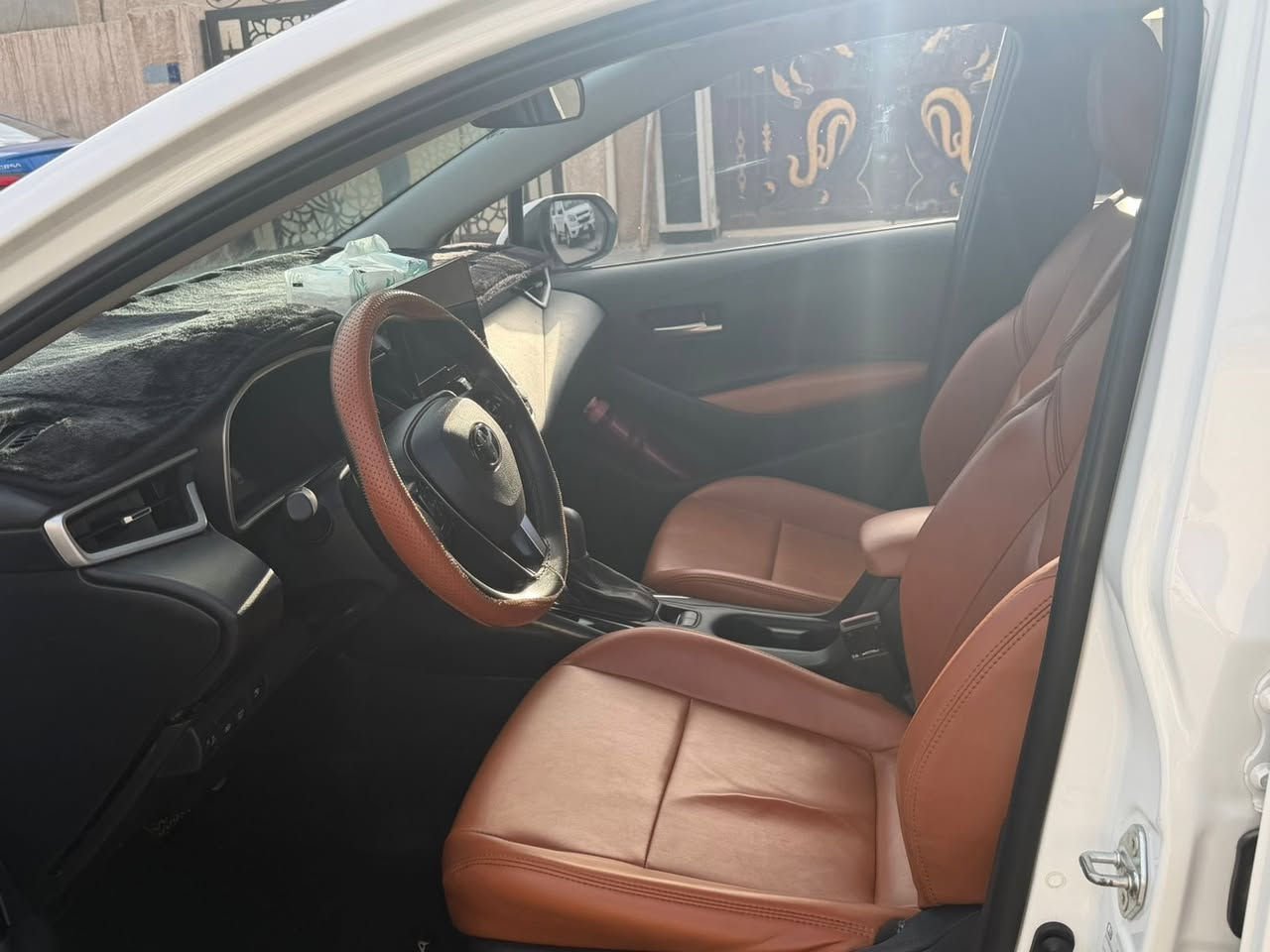 كورلا ٢٠٢٣
فول مواصفات شكل الأمريكي 
ماشيه ٨٠ الف 
رقم بغداد الجديد 
بيها بنيد مبدل وربع جاملغ بارد جهه السايق 
والباقي كفاله 
رايدها ١٢٧ وبيها شي بسيط حك الجيه 
مكاني بغداد الدوره شارع ٦٠ 
للاستفسار ***********
