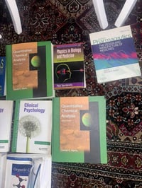 مجموعة كتب طبية للبيع بسعر ١٢٠ الف واتس اب 07514420628