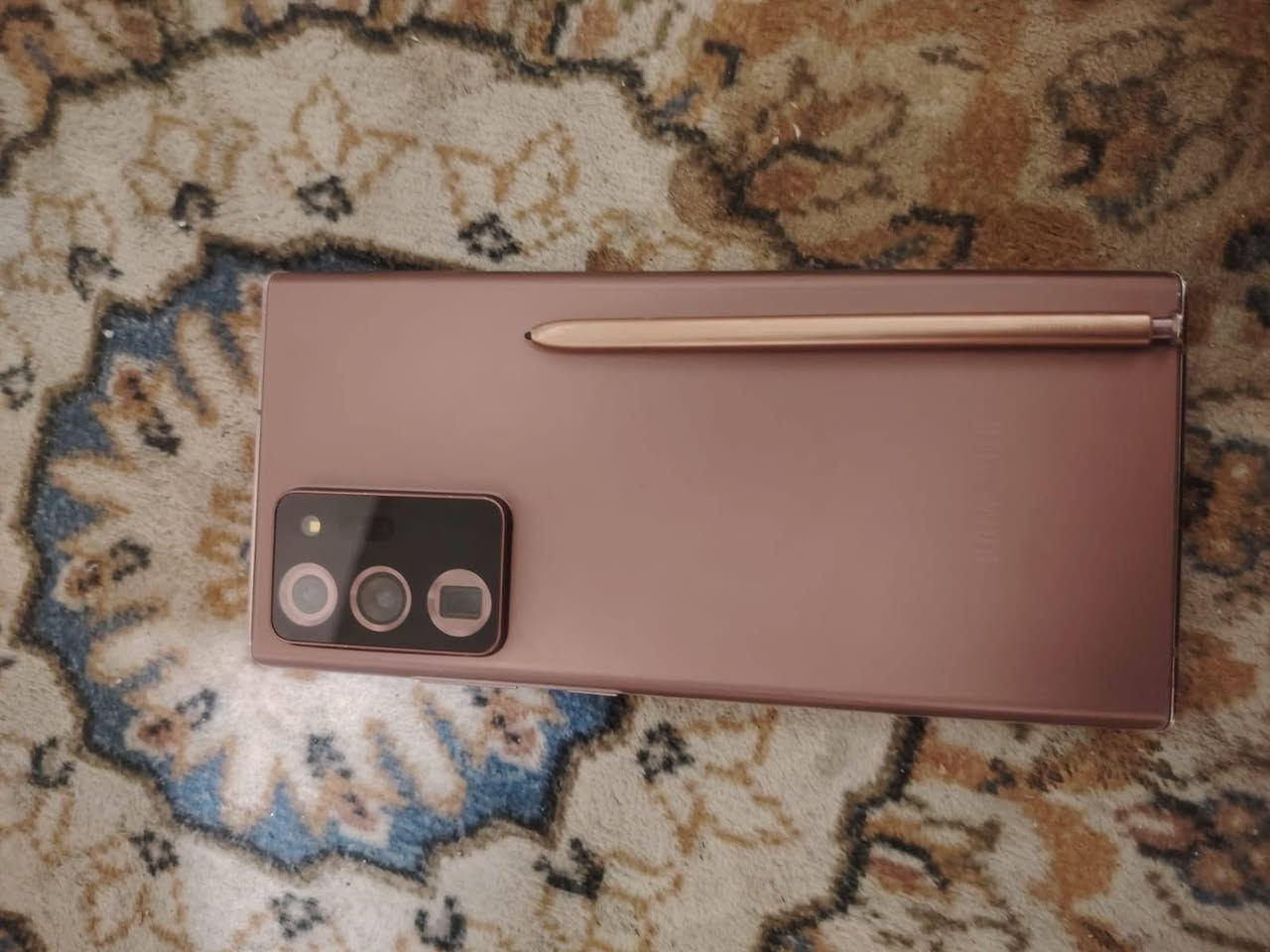 السلام عليكم جهاز نوت 20 الترا ذاكره 256 شرق اوسط دبل شريحه الجهاز مستبدل بطاريه وكاله وضهره
الجهاز مثل ماتشوفونه الجهاز كلش نضيف شرط الفحص المكان بغداد *********** واتساب المو شراي لايتعبني فدوه والي شراي بيه خير ويدلل
