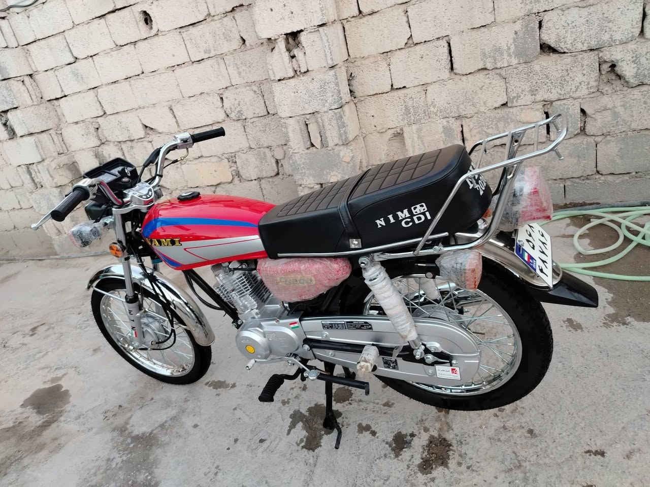 سلام عليكم نامه 4كير نضيفه مكاني غزاليه السعر 400وبيها مجال او مراوس بوكسر واطي فرق
***********
