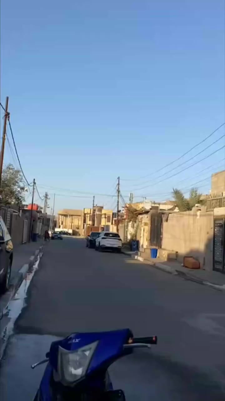 السلام عليكم شباب دراجه للبيع ماكس مضلع مكينه مكفوله برغي مامفتوح بيهه الكفر الكدام موجود المكان"البصرة قرب مستشفى العسكري 
السعر 400 الرقم ***********
