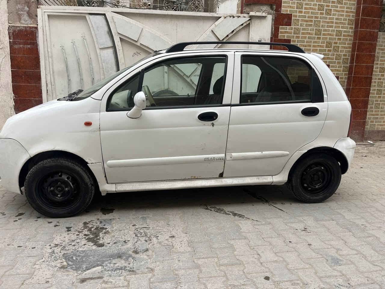 مديل 2013 كير عادي  سياره جاهزه سعرها 19 ورقه رقمها نجف وشرط لمداور كير مكينه مكفولات  مكان سياره نجف ***********
