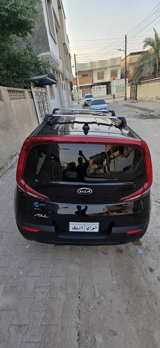 محرك ٢٠٠٠ دوش جاهزة من كلشي مابيها نقص تبريد ثلج طخم تاير وويل كب جديد رقم اربيل ينتهي ب٢٠٢٧ وكالة او تحويل بسم شركة السيارة جاهزة بس متوازي على بيعتها حادثها منشور بالصور وبيها قطعتين صبغ من امريكا السيارة كلها ليبل واحد ما مفتوح بيها اي قطعة السعر ١٣٢ وبيها مجال شي قليل رقمي *********** البصرة, العراق
