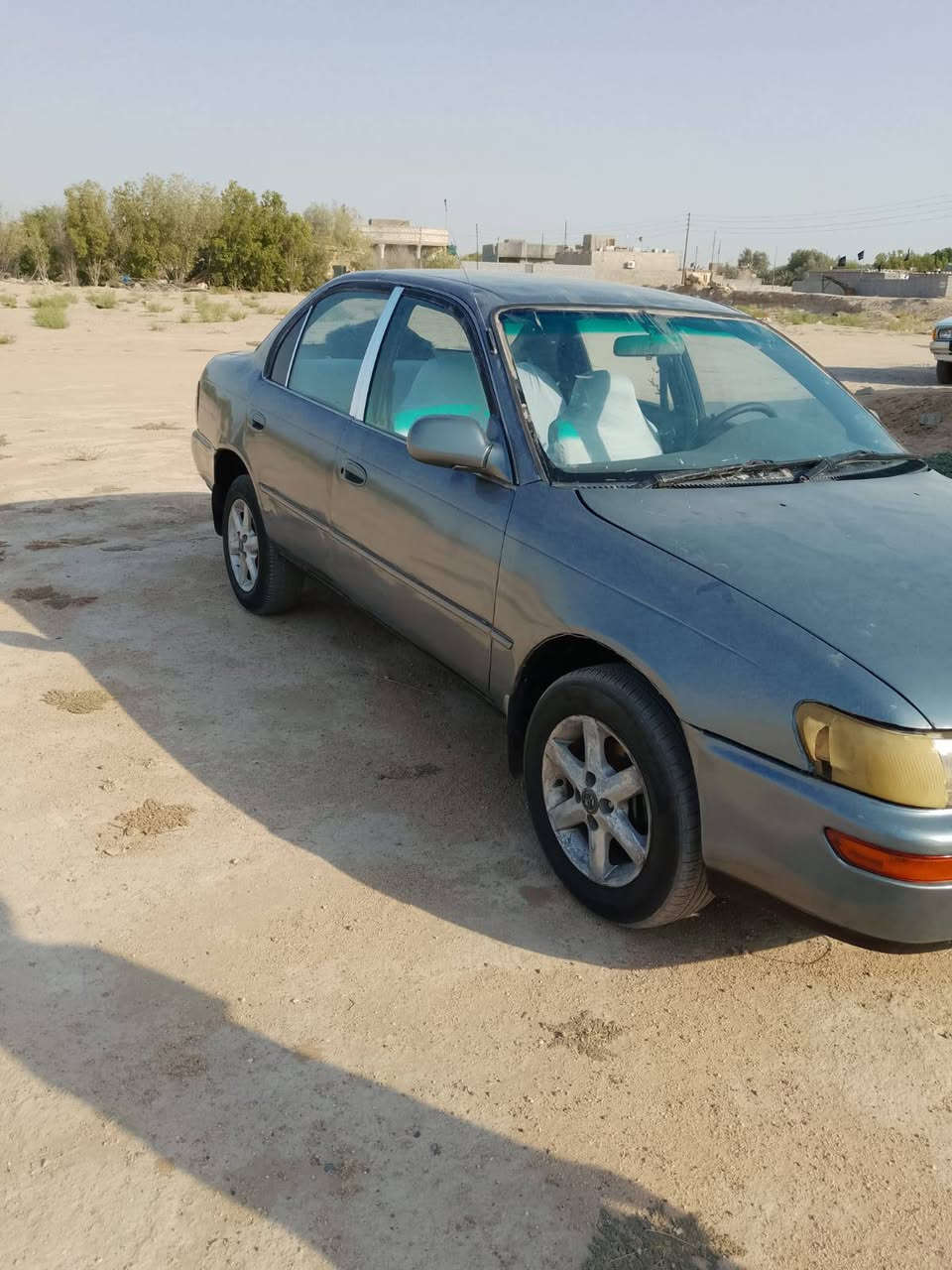 سلام عليكم كورلا موديل 93 رقم بصره مشروع وطني  مكينه وكير بلكارتون مكفوله من الكص والنقل وضربه القويه السعر 42وبيه مجال كهربايات شقاله طخم تاير حداده جديده مشط جديد رقم الهاتف ***********
