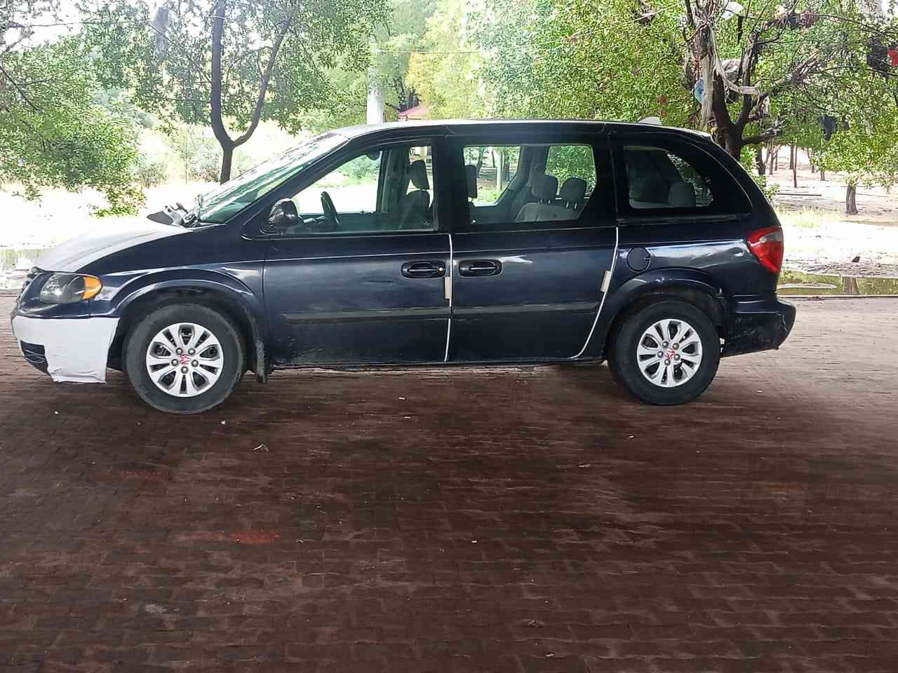 سلام عليكم للبيع او مراوس
دوج كرفان كرايسلر بترا 2007
سياره نظيفه محرك 3300
تبريد قطعه وحده 
تبريد شغال ثلج
كير مكينه خير من الله 
بيه قطعه وحده صبغ باقي كلير فقط
صدر امامي 75 بلميه
خلفي مابي شي تمام
 مكان السياره
 بغداد الكراده داخل 
السعر 73$ وبيه مجال الطيبين
الاستفسار ***********
