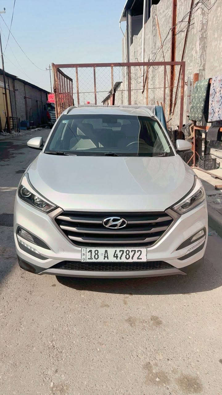 توسان امريكي 2016 رقم انكليزي بابل ماشية 144 مبدل قطعتين بنيد وجاملغ
السعر 133$ وبيها مجال بسيط 
للتواصل على رقم 
***********
