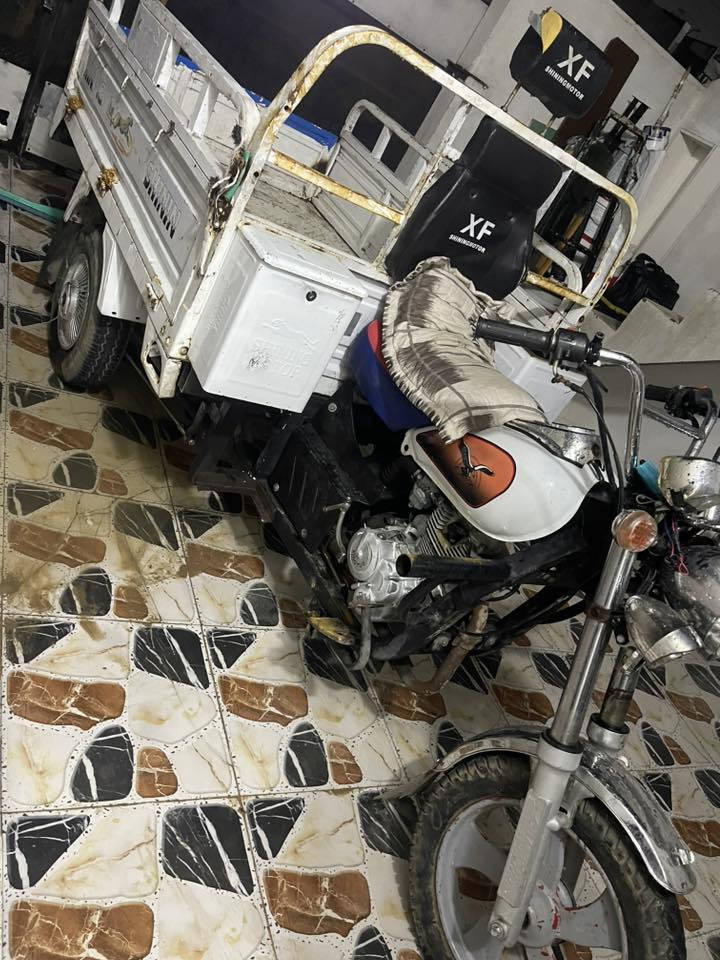 سلام عليكم ستوته مديل 2018 منفيس وكمرك كامل مابيها عيب محرك لا صرف ولا بخار السعر مليون ***********
